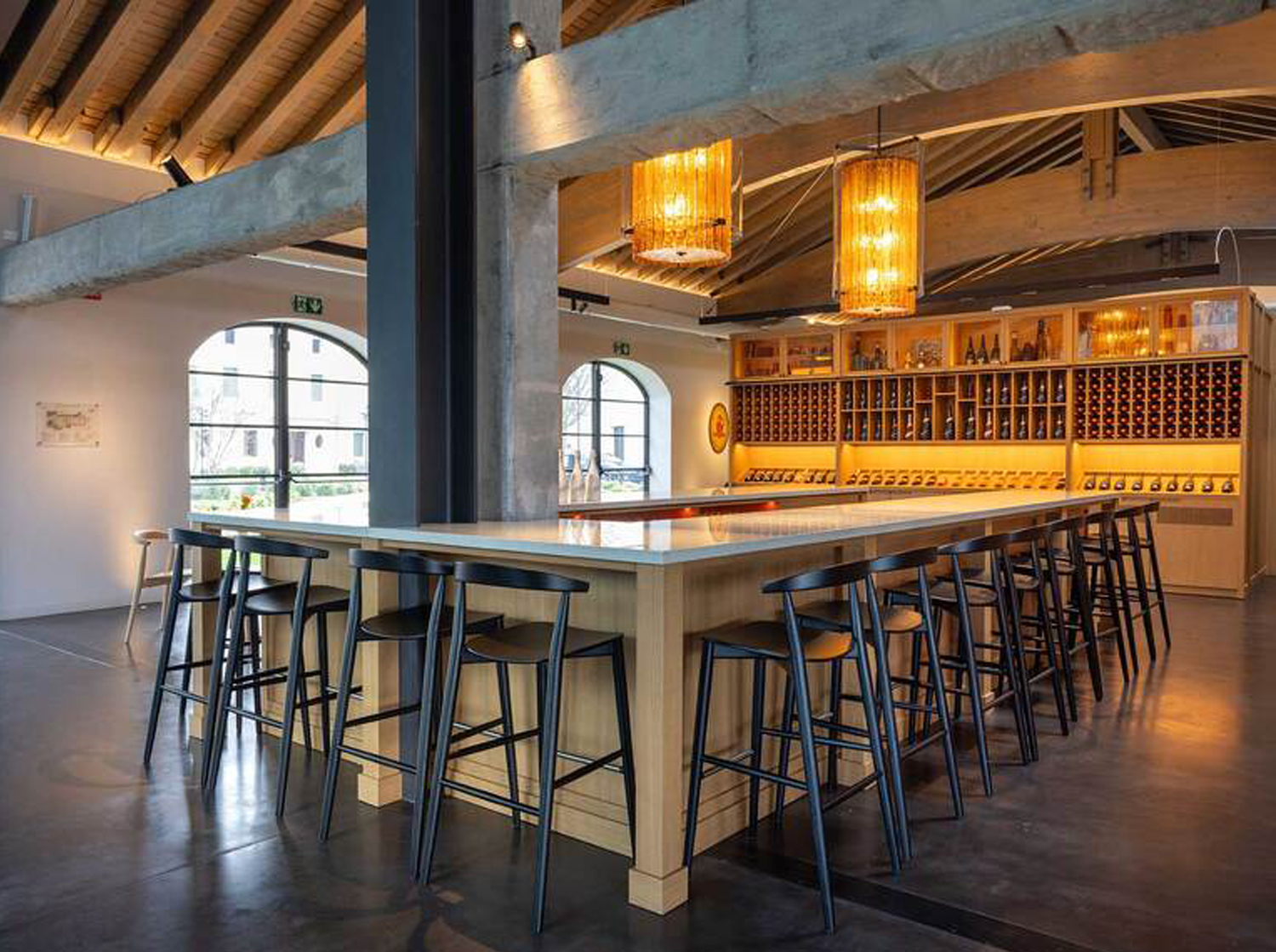 Cappellini_ BrogliatoTraverso_ Newood Light_ Winery & Wine Shop Mionetto